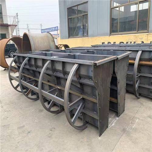 什么是隔离墩模具 基建钢模具行业发展现状梳理 什么是隔离墩模具